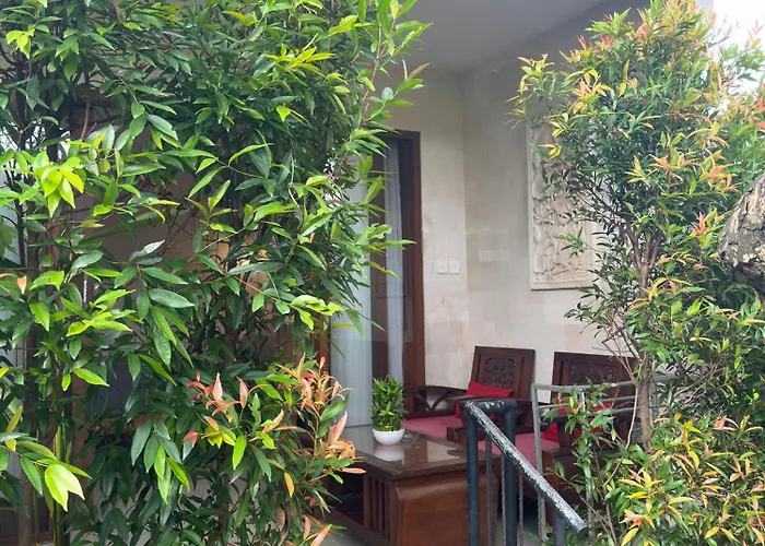 Wisna House سانور